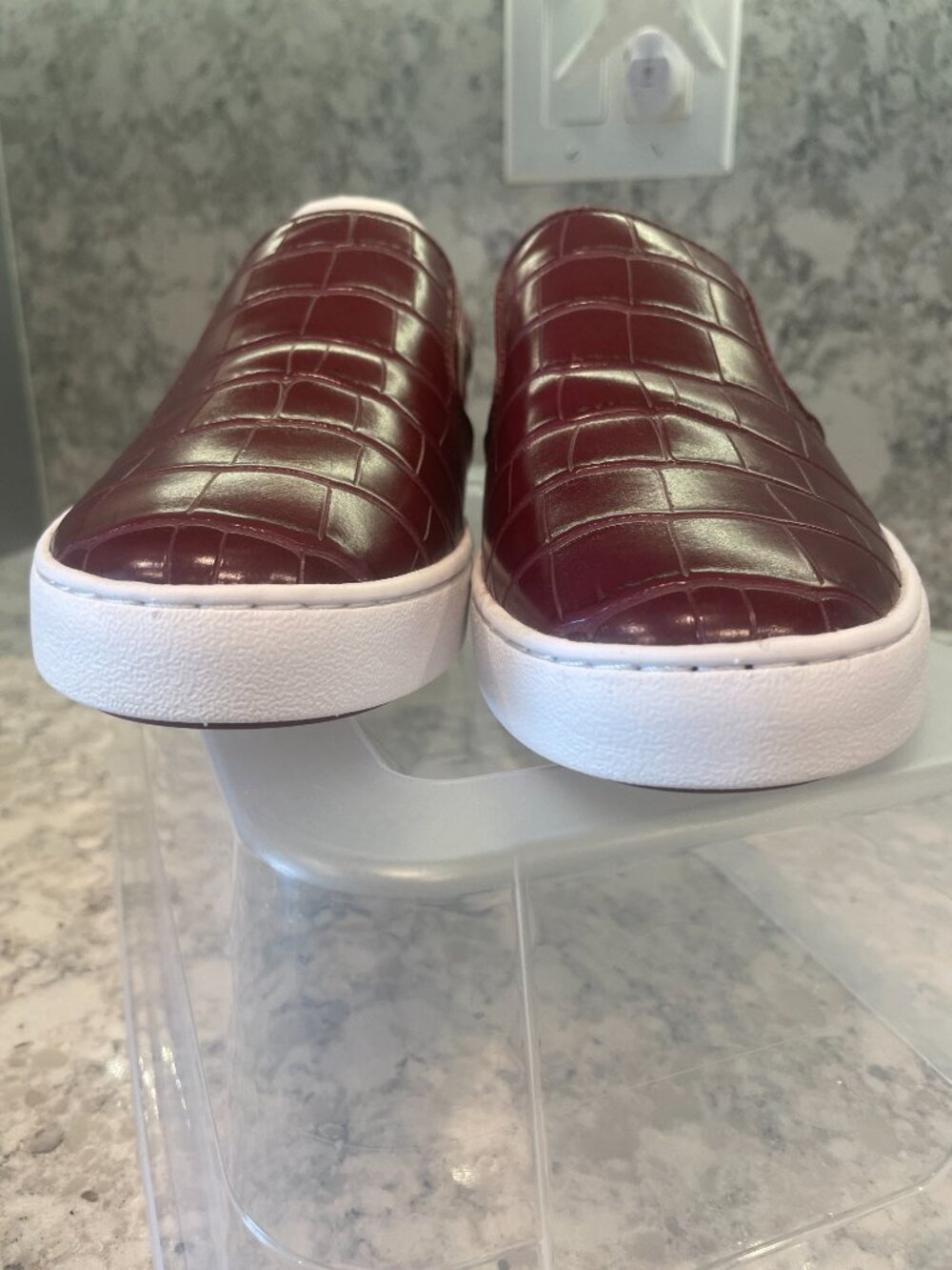 MICHAEL KORS KEATON SLIP ON SNEAKER DARK BERRY CROCODILE SIZE 6.5 NEW - NO BOX - Picture 2 of 8